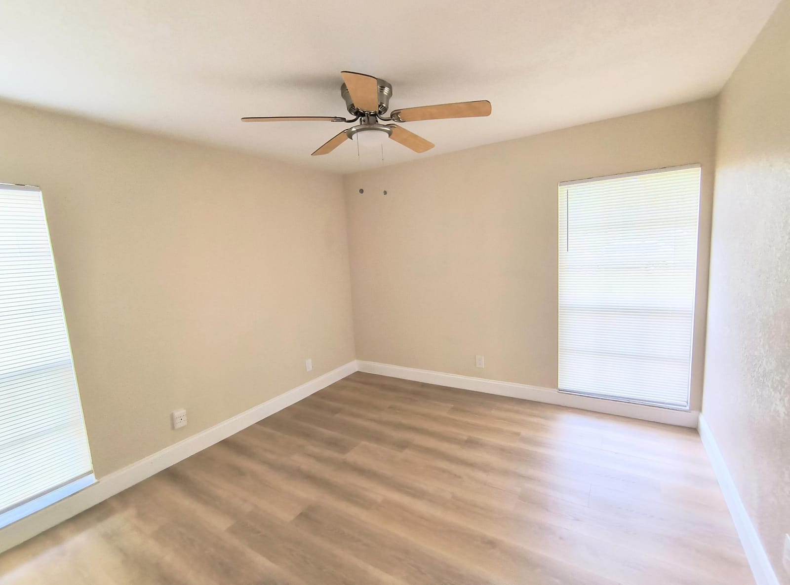6903 COQUINA Avenue, Fort Pierce, FL 34951 photo 19
