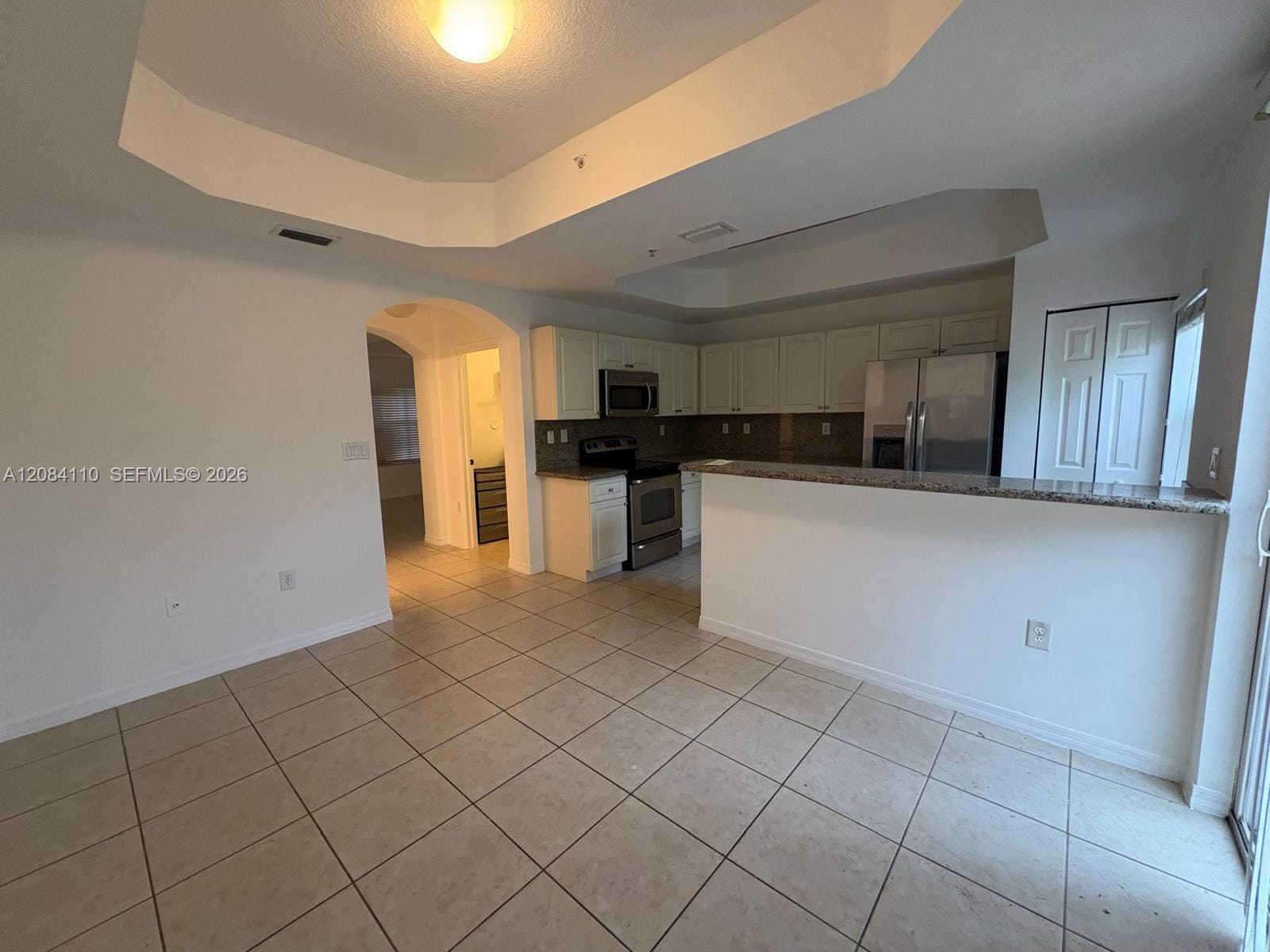 1037 SW 143rd Avenue 1305 — photo 4