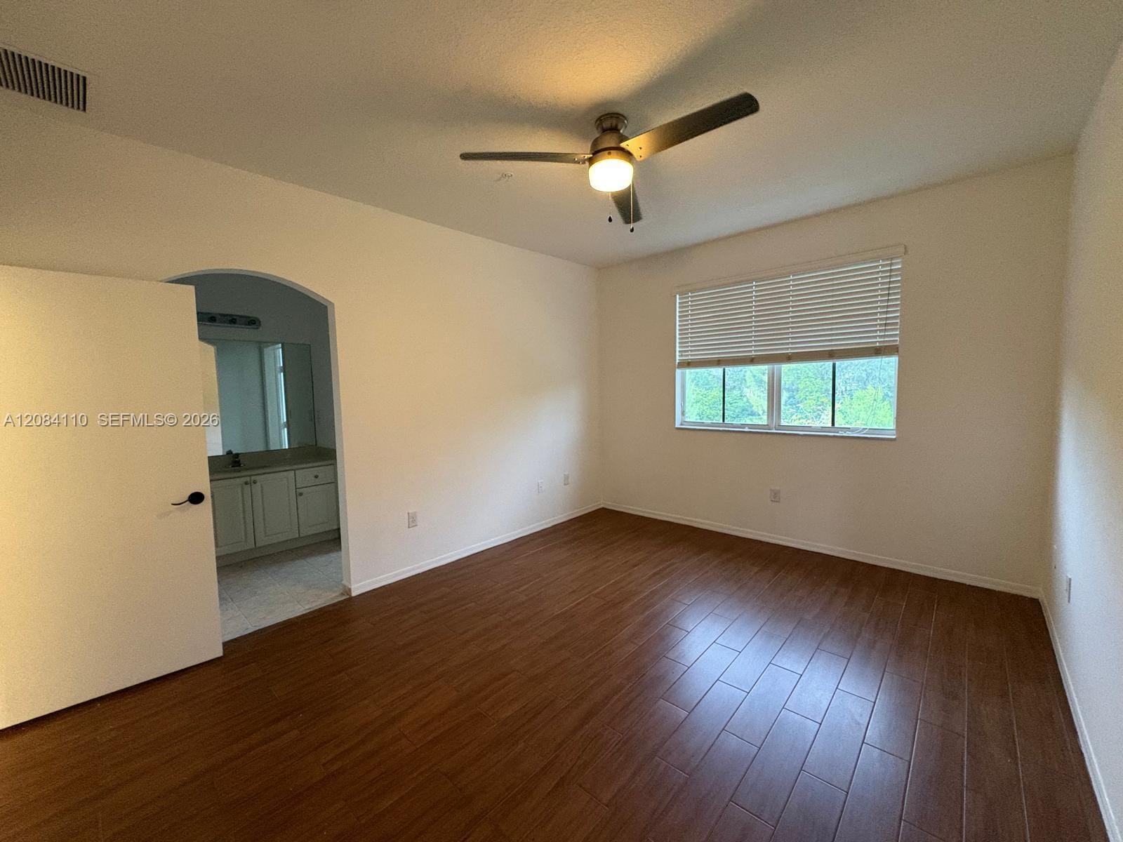 1037 SW 143rd Avenue 1305 — photo 5