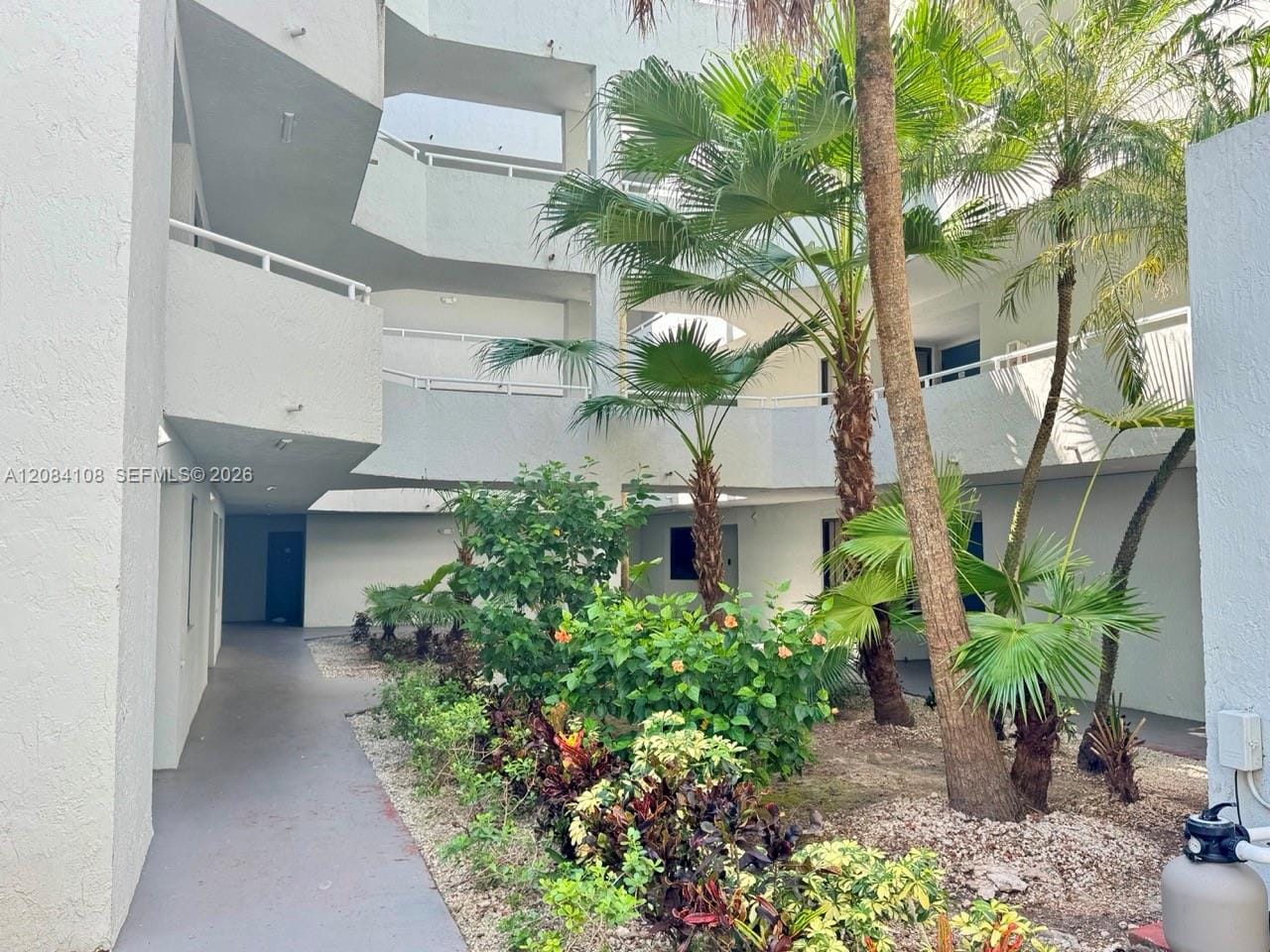 8335 SW 152nd Avenue B-303 — photo 4