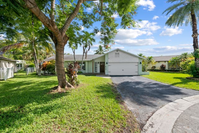 9965 NW 23RD Street, Rushwood, Coral Springs, FL