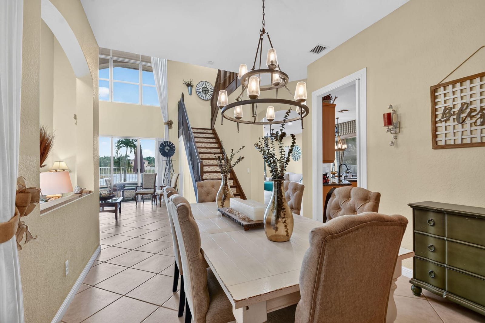 6839 Houlton Circle — photo 8