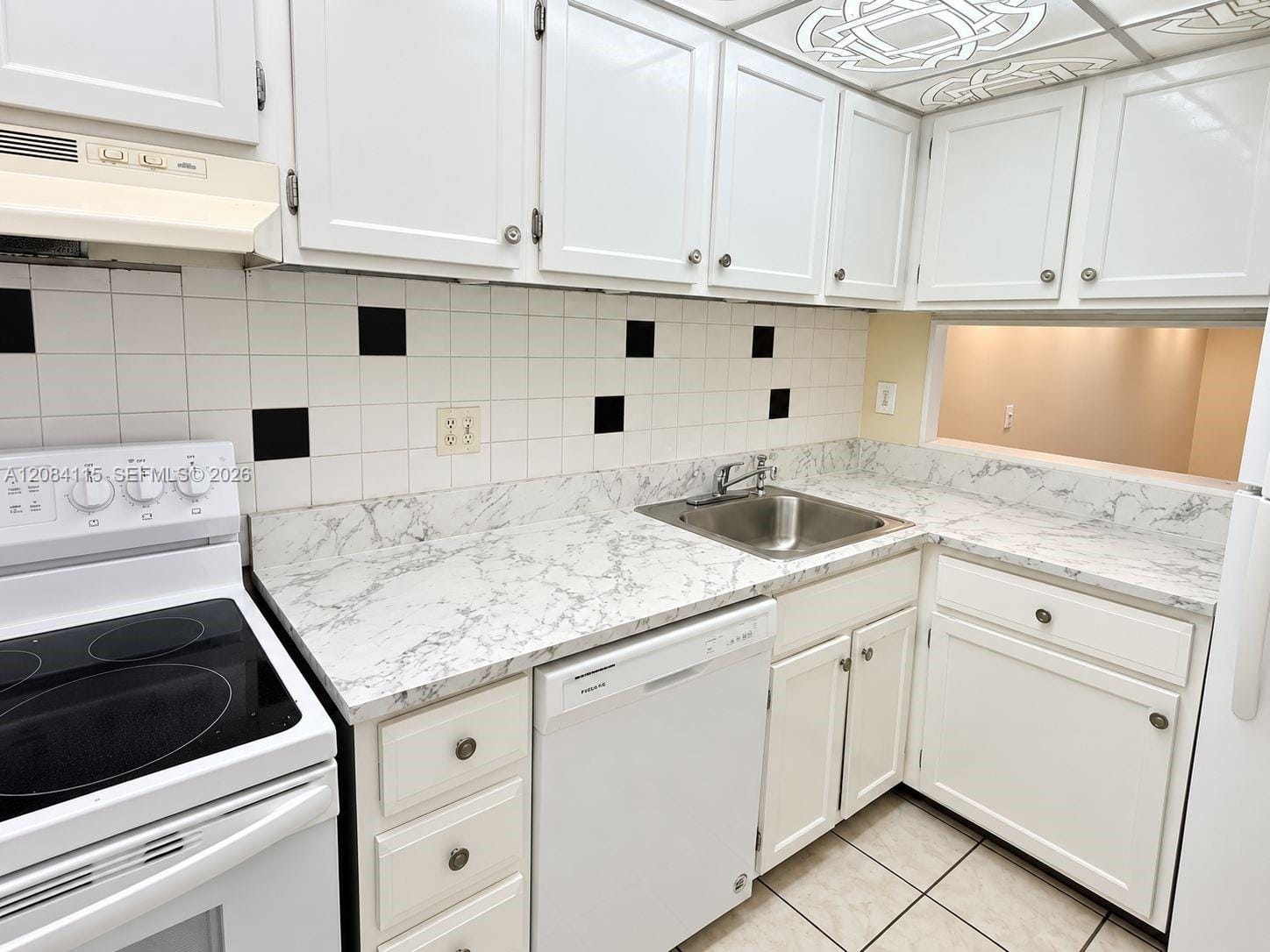 3720 Inverrary Drive 1N, Lauderhill, FL 33319 photo 23