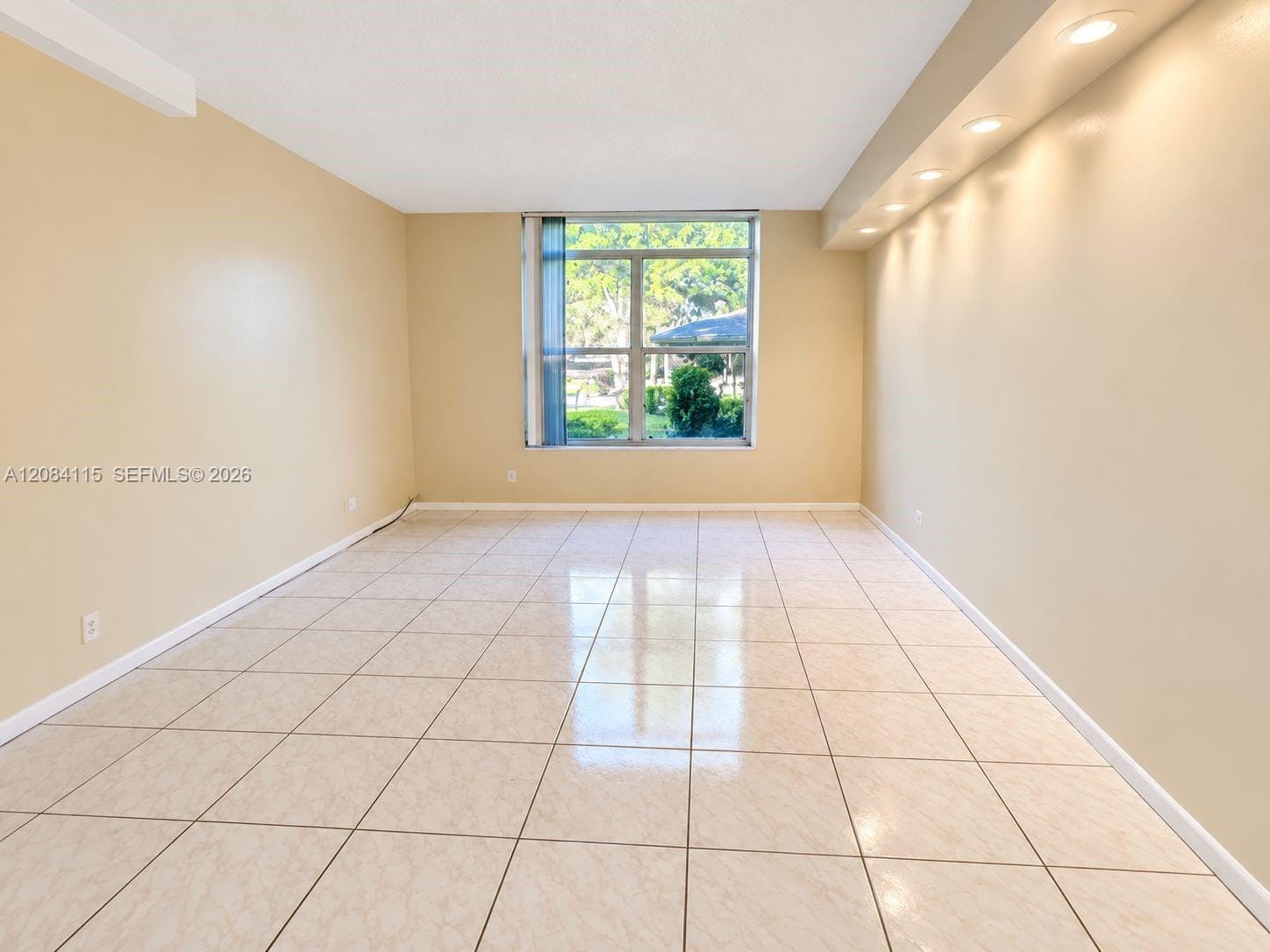 3720 Inverrary Drive 1N, Lauderhill, FL 33319 photo 25