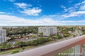 1351 NE Miami Gardens Drive 1425E — photo 2