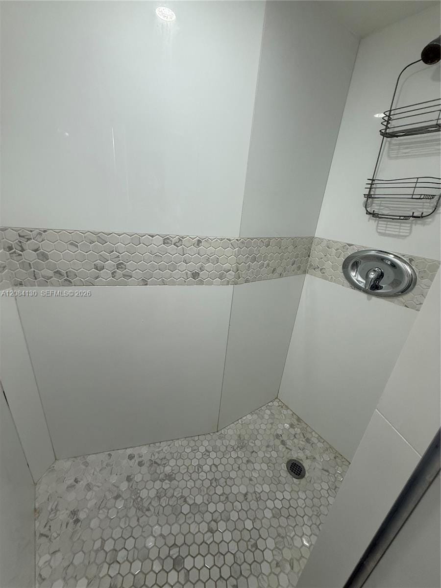 1351 NE Miami Gardens Drive 1425E — photo 12