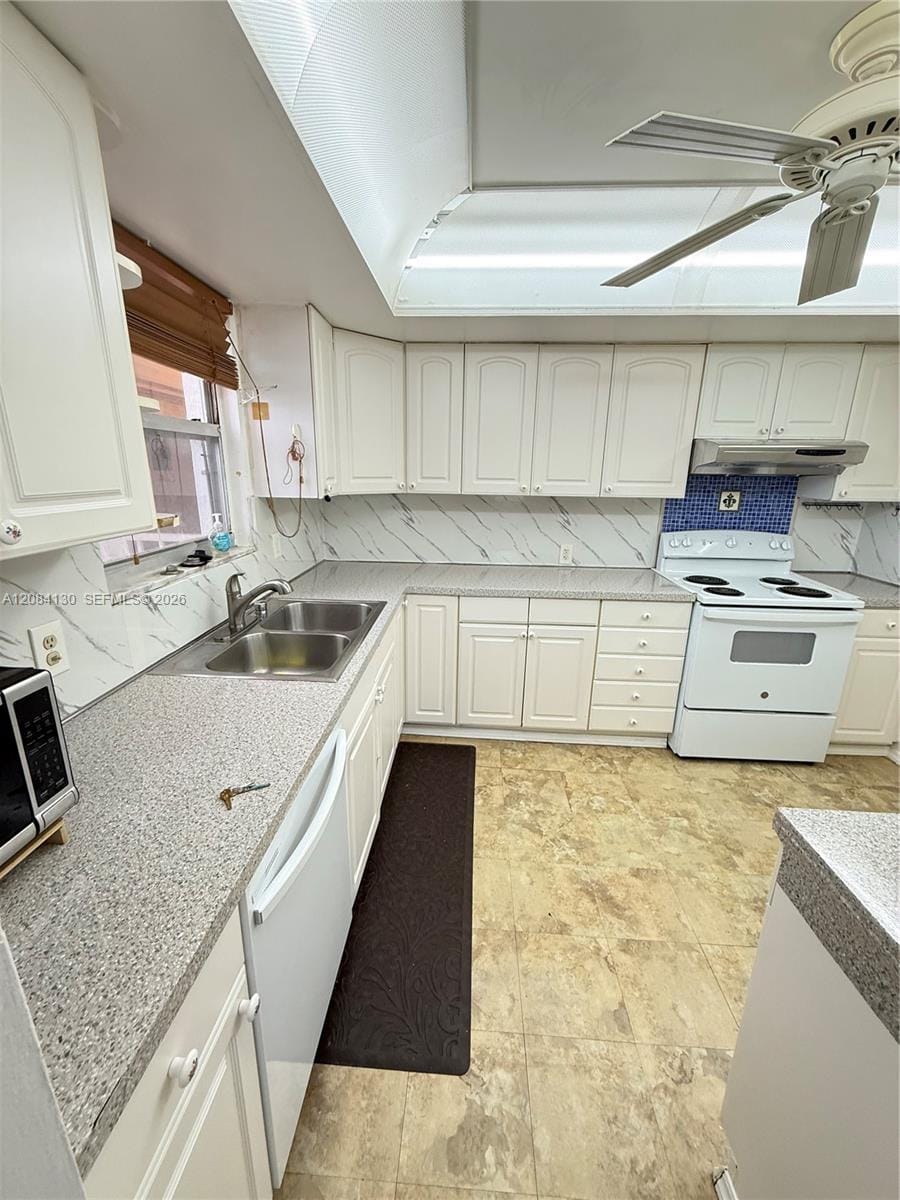 1351 NE Miami Gardens Drive 1425E — photo 4