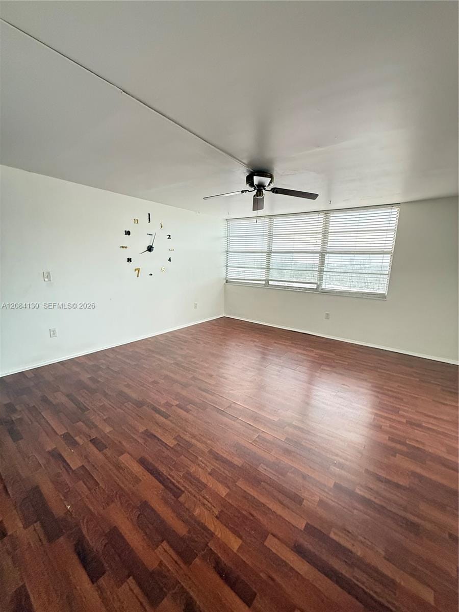 1351 NE Miami Gardens Drive 1425E — photo 8