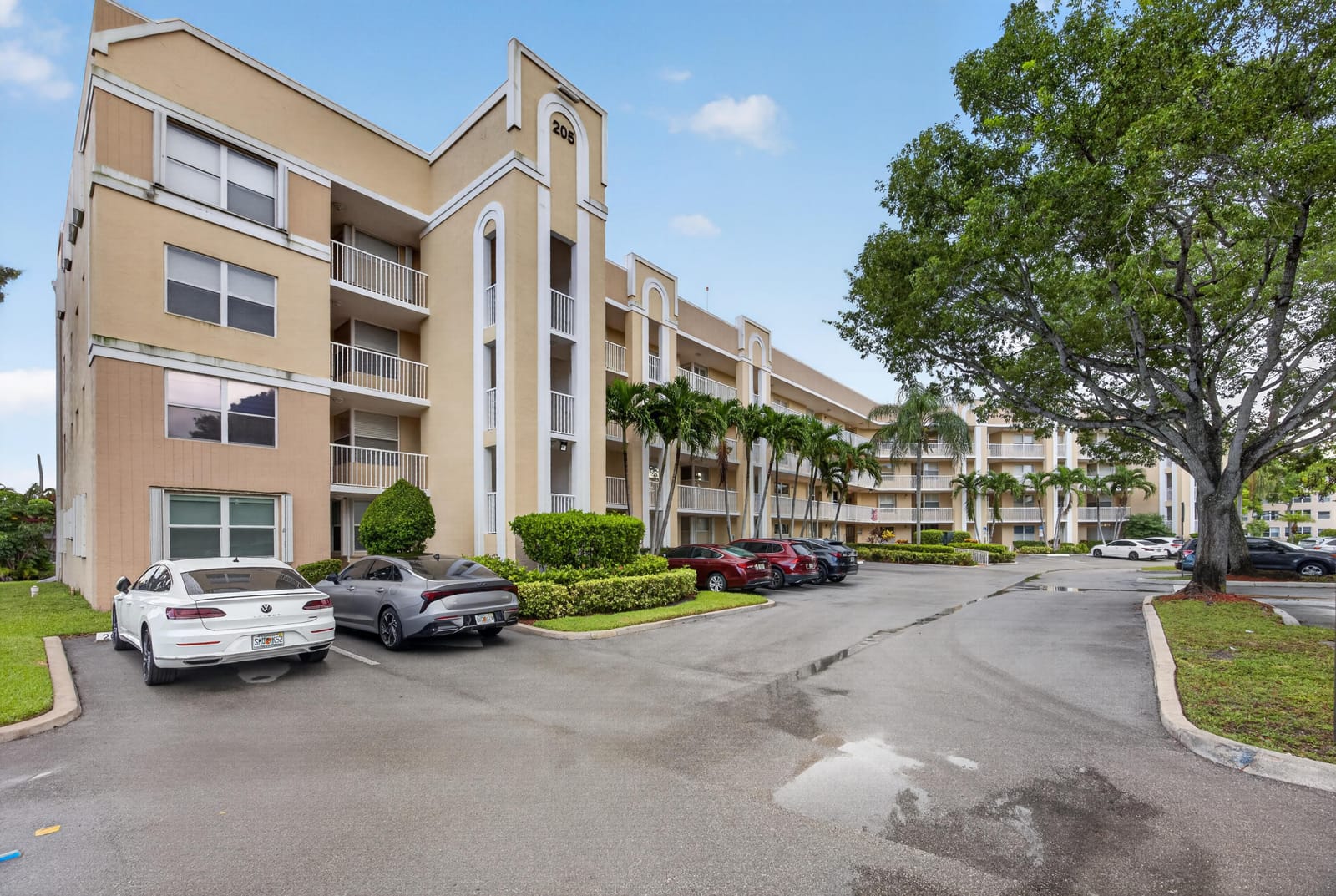10346 NW 24TH Place 406, Sunrise, FL 33322