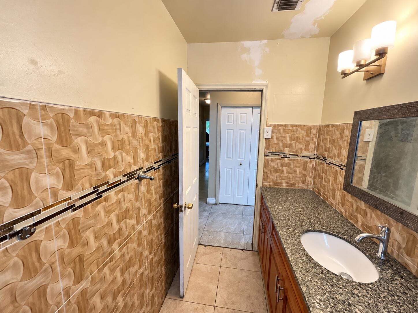 70 NE 174TH Drive, North Miami Beach, FL 33162 photo 16