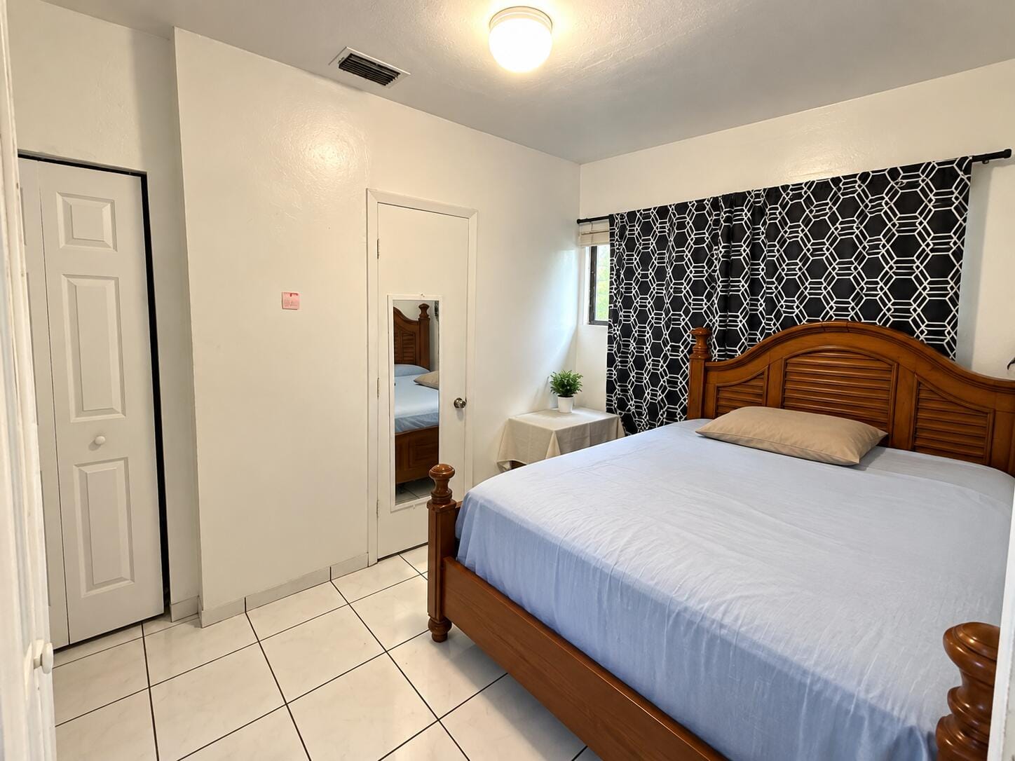 70 NE 174TH Drive, North Miami Beach, FL 33162 photo 19