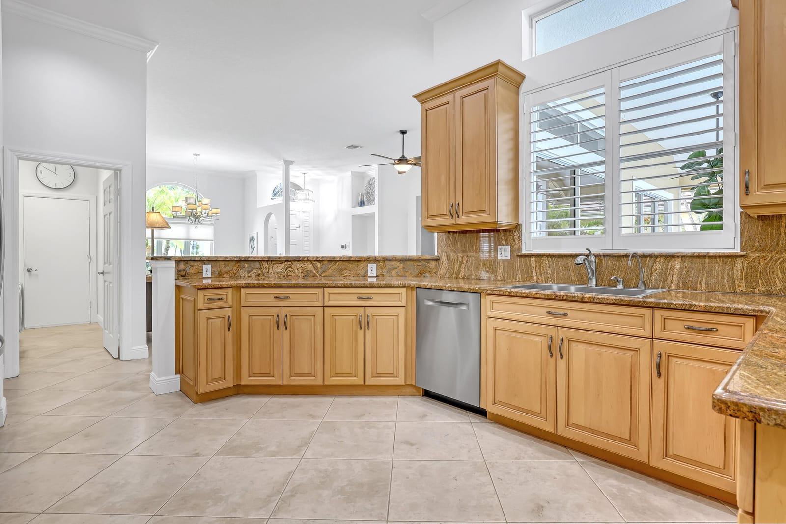 23 Windward Isle, Palm Beach Gardens, FL 33418 photo 15