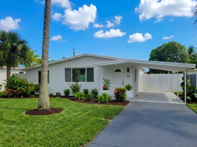 160 NE 60TH Street, Oakland Park, FL 33334
