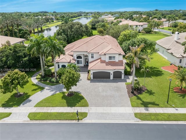 11406 Canyon Maple Boulevard, Davie, FL 33330