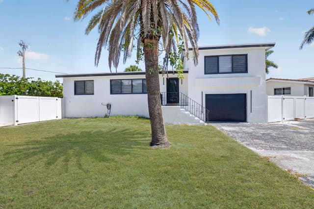 401 NE 15TH Terrace, Boca Raton, FL 33432