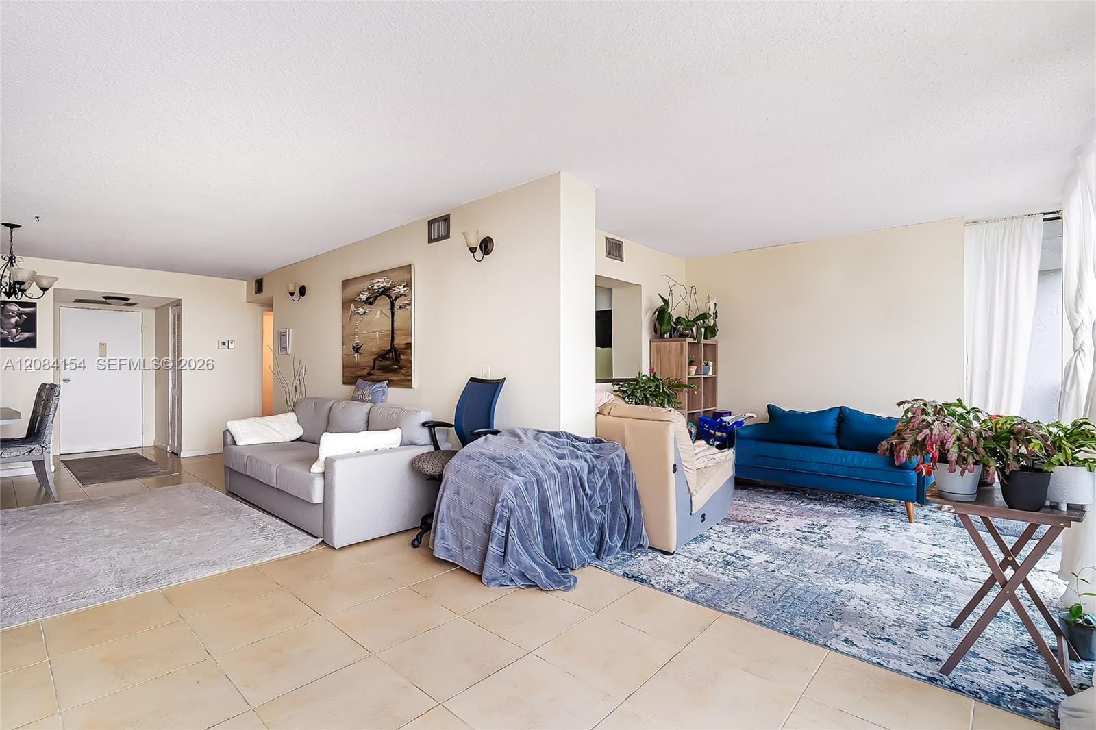 800 Parkview Drive 901 — photo 3