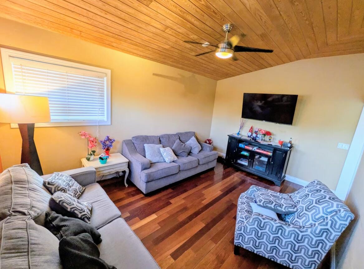 1405 NE 14TH Court — photo 11