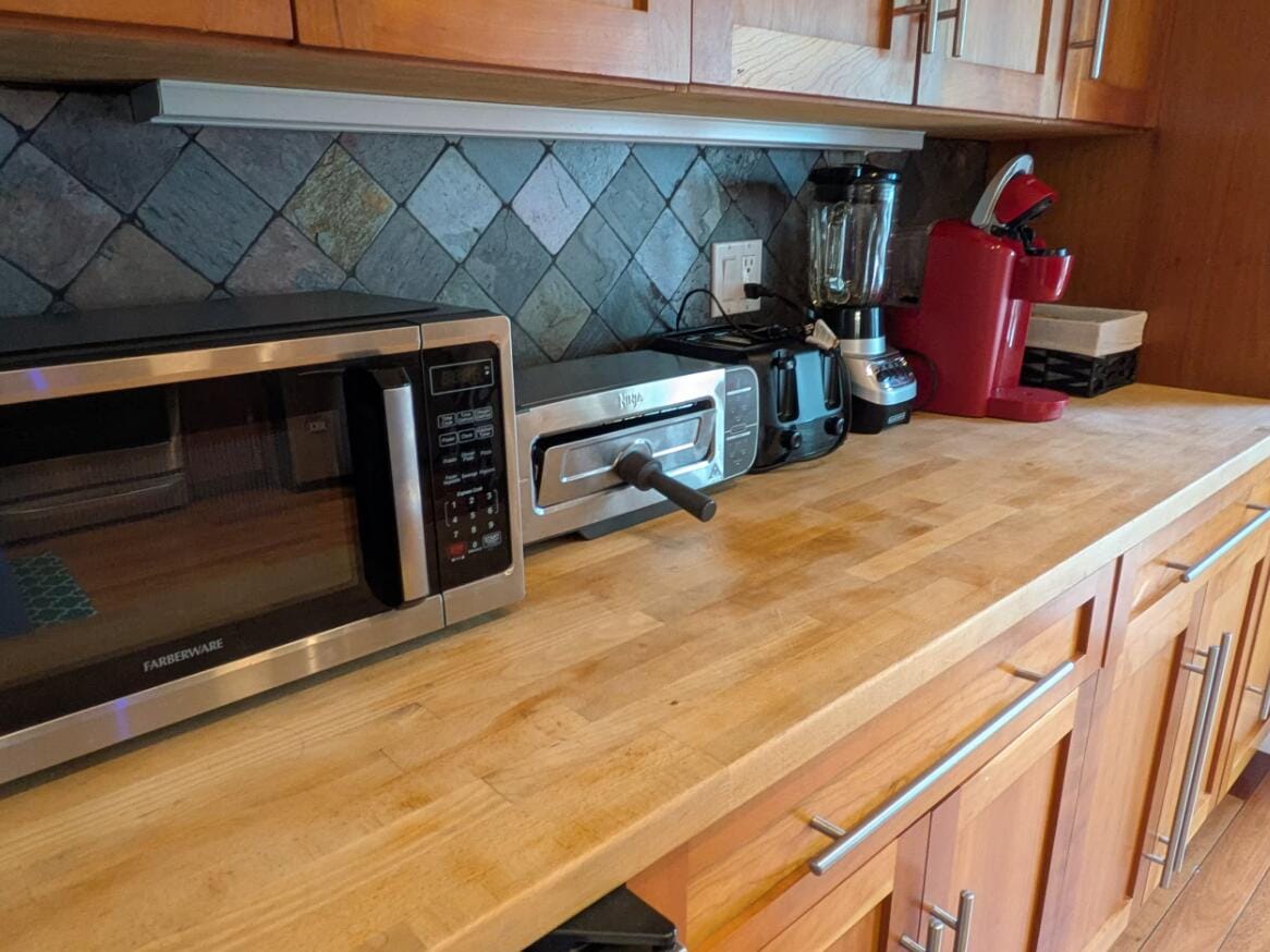 1405 NE 14TH Court — photo 7