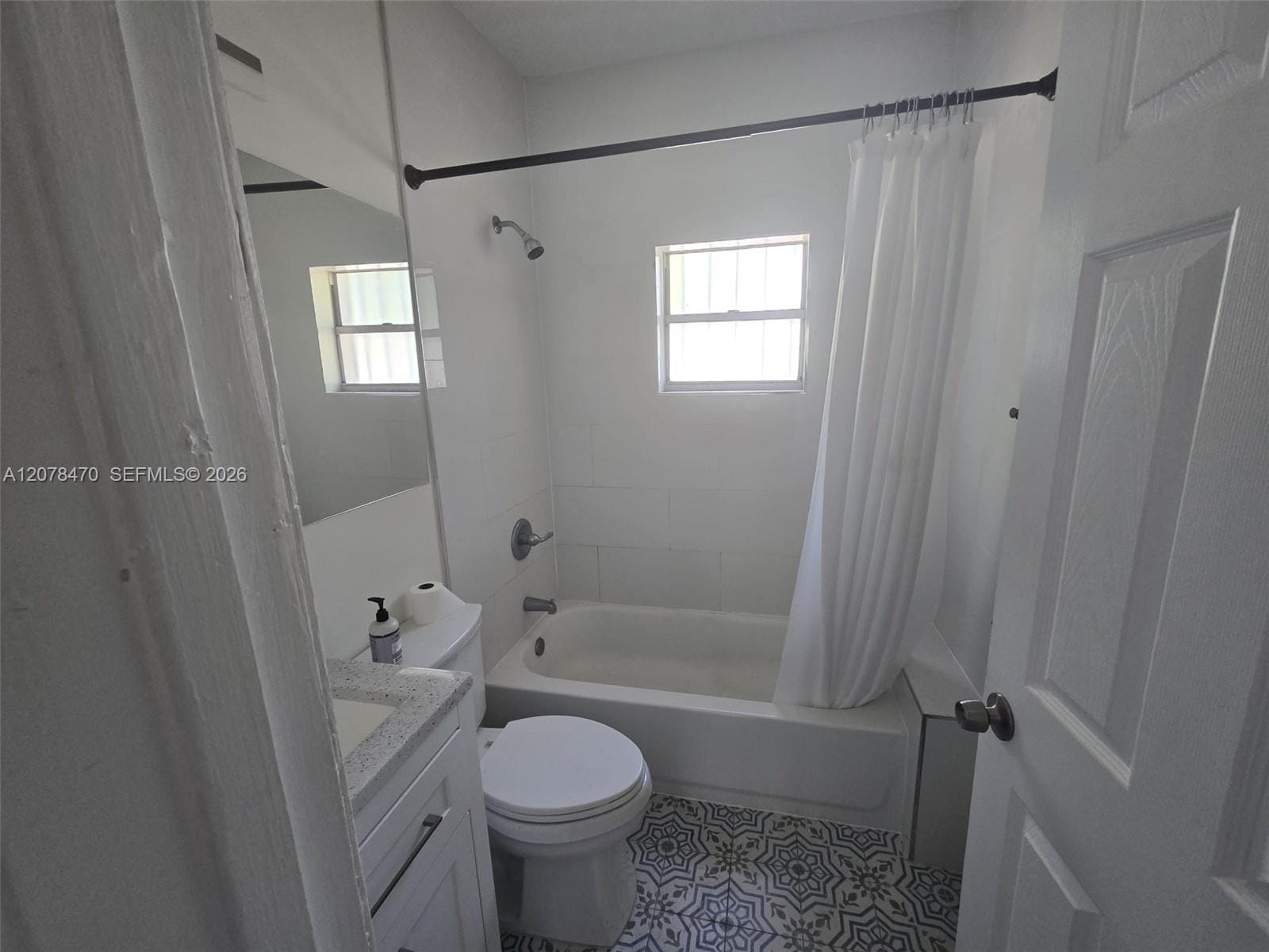 106 NW 34th Street 0 — photo 12