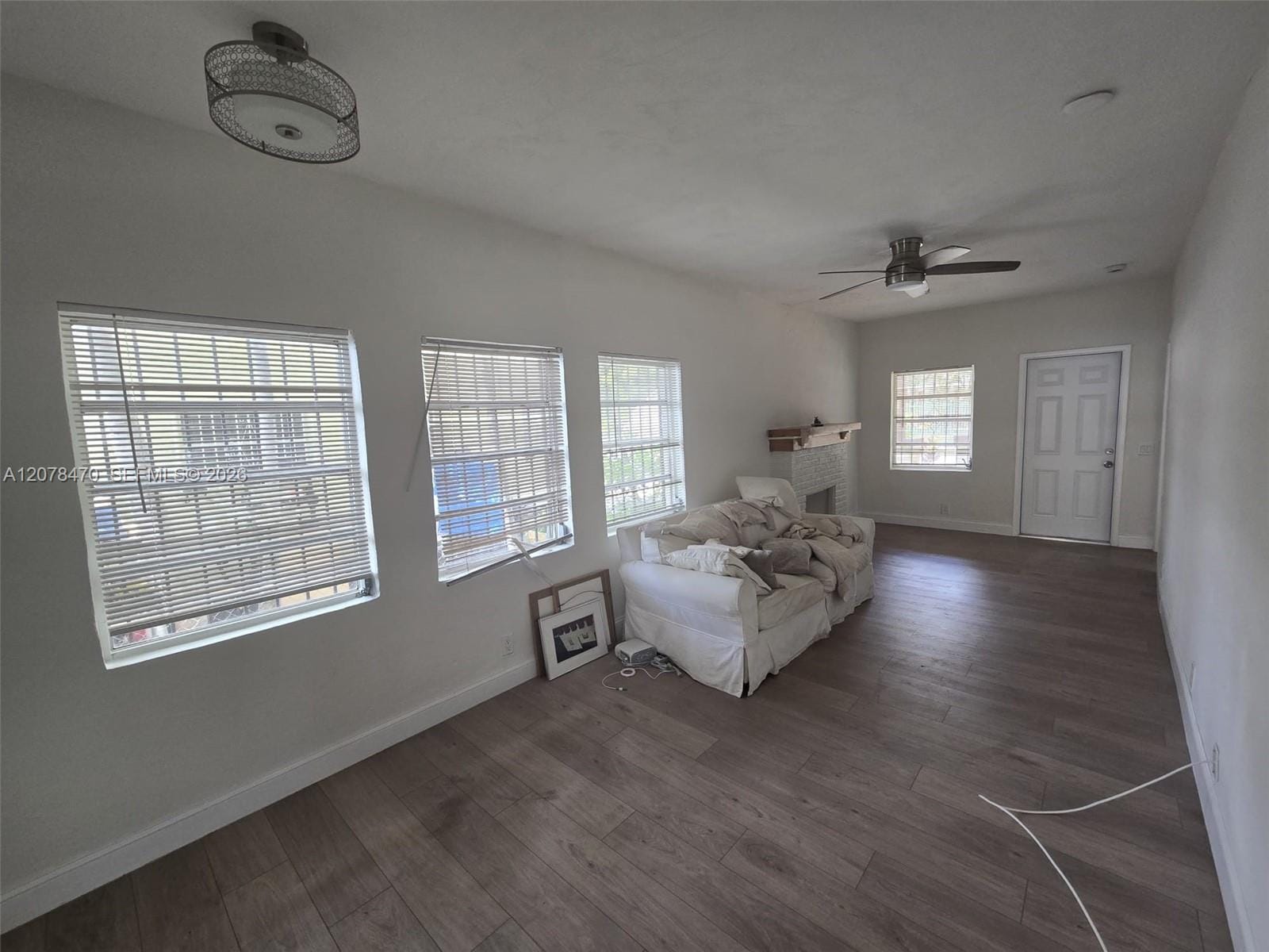 106 NW 34th Street 0 — photo 3