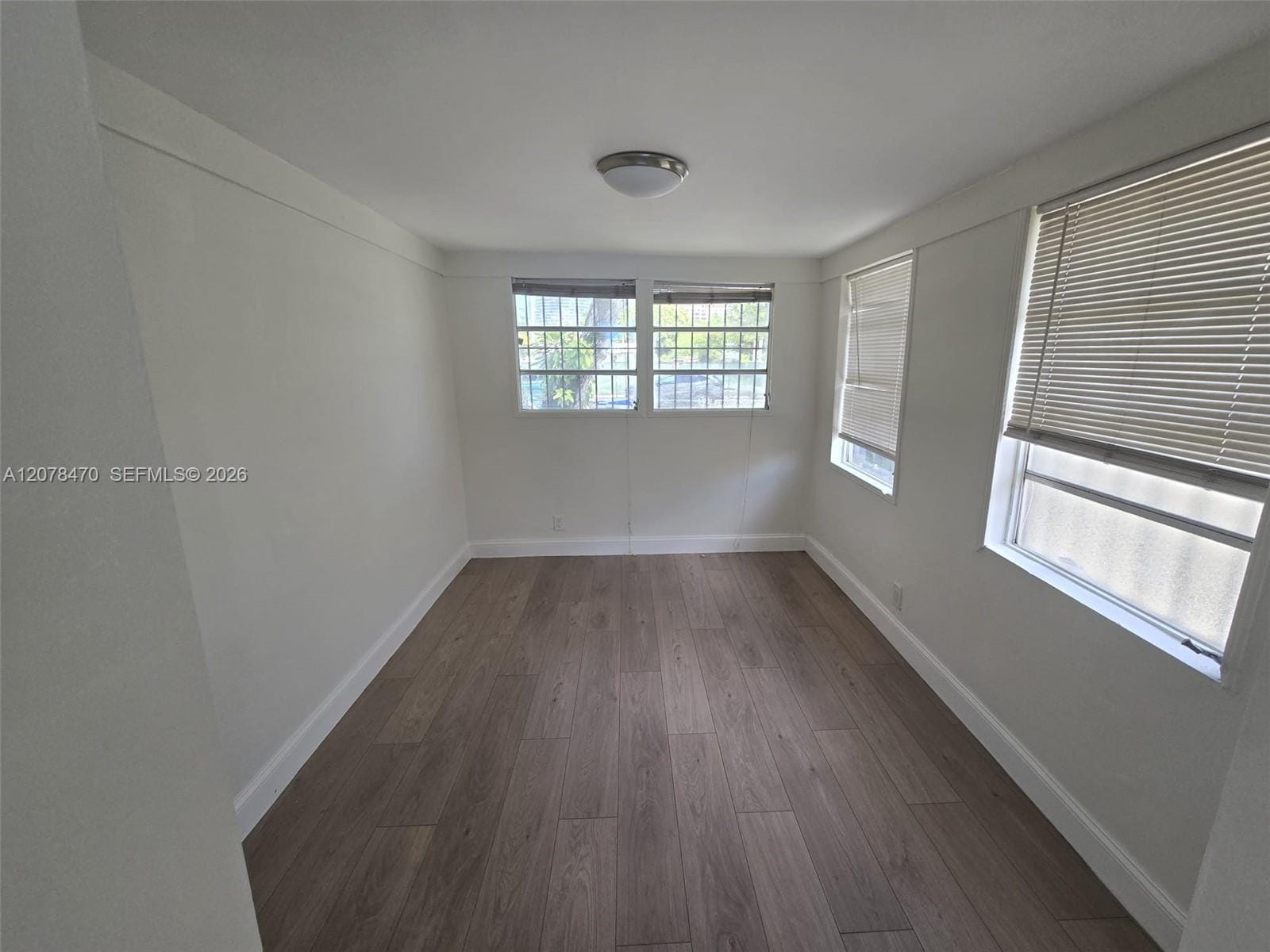 106 NW 34th Street 0 — photo 4