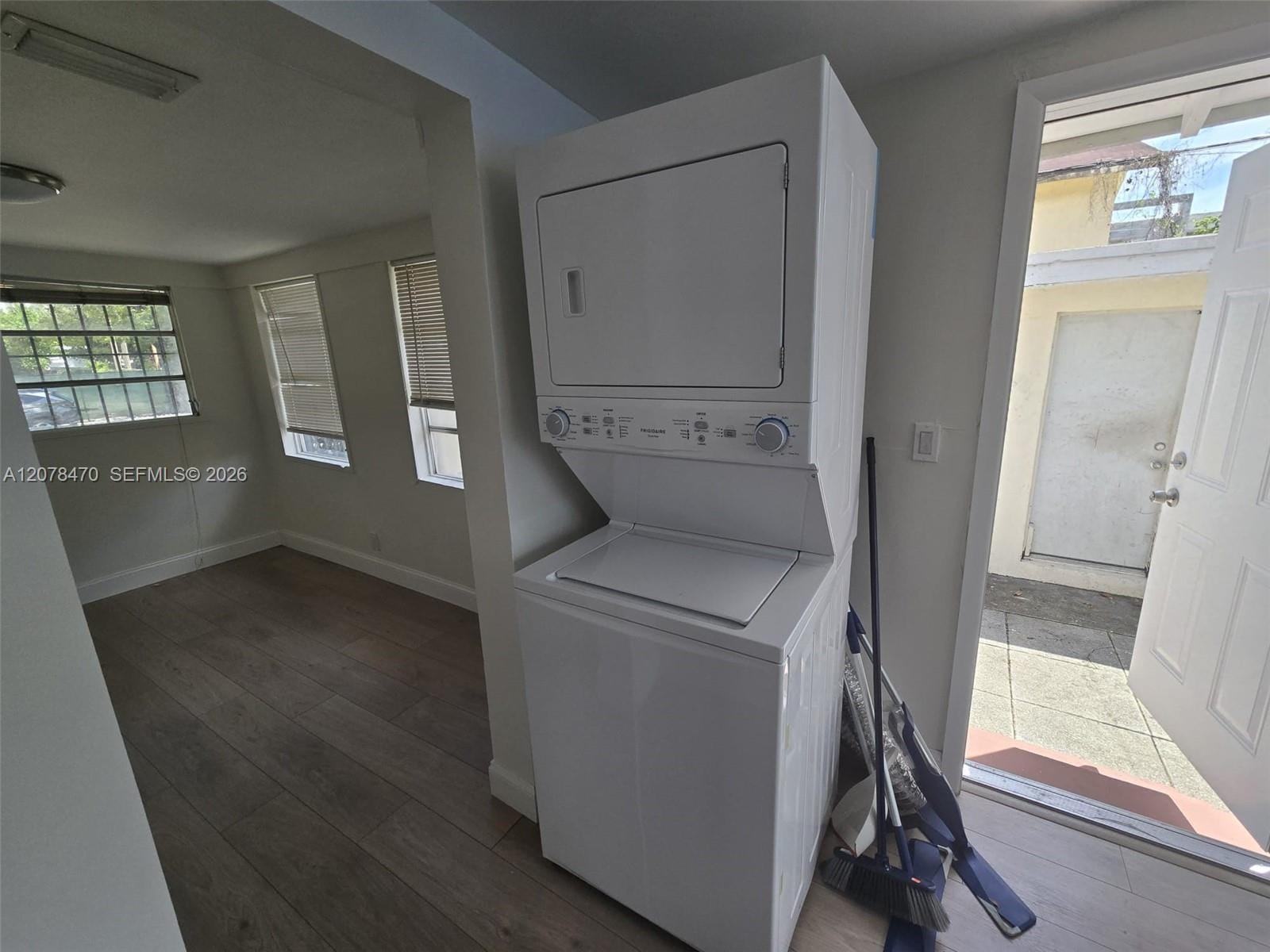 106 NW 34th Street 0 — photo 7