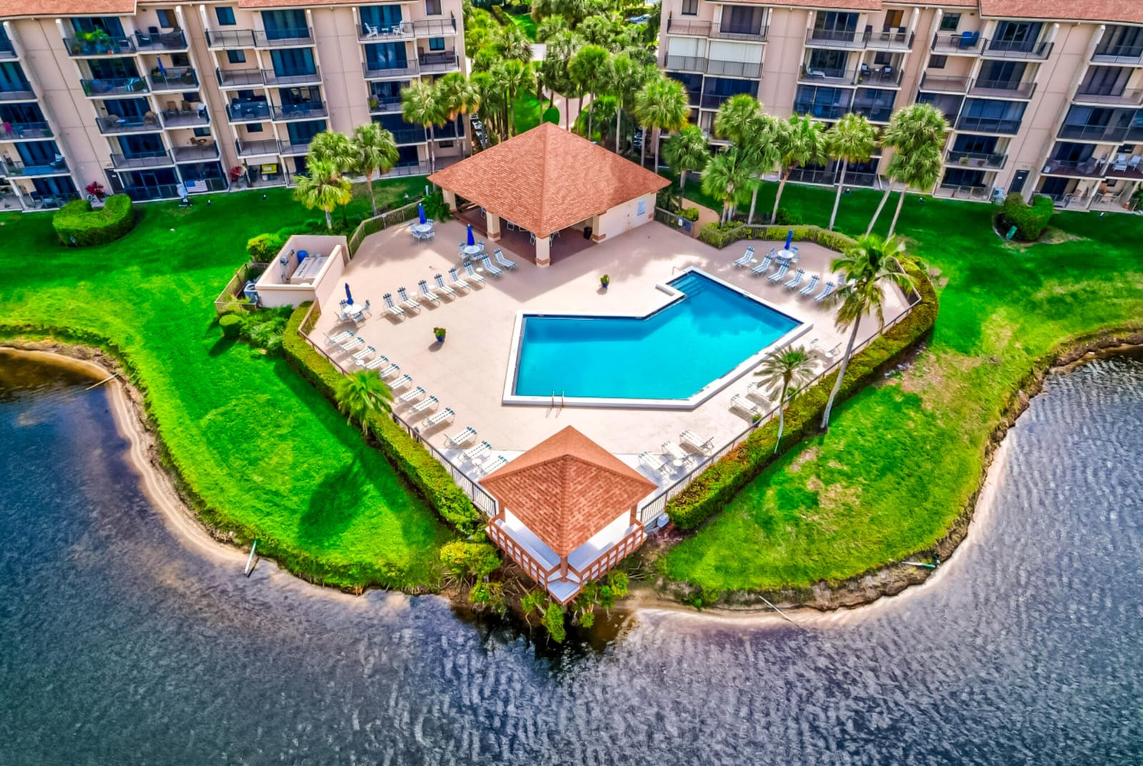 1701 MARINA ISLE Way 103, Jupiter, FL 33477 photo 6