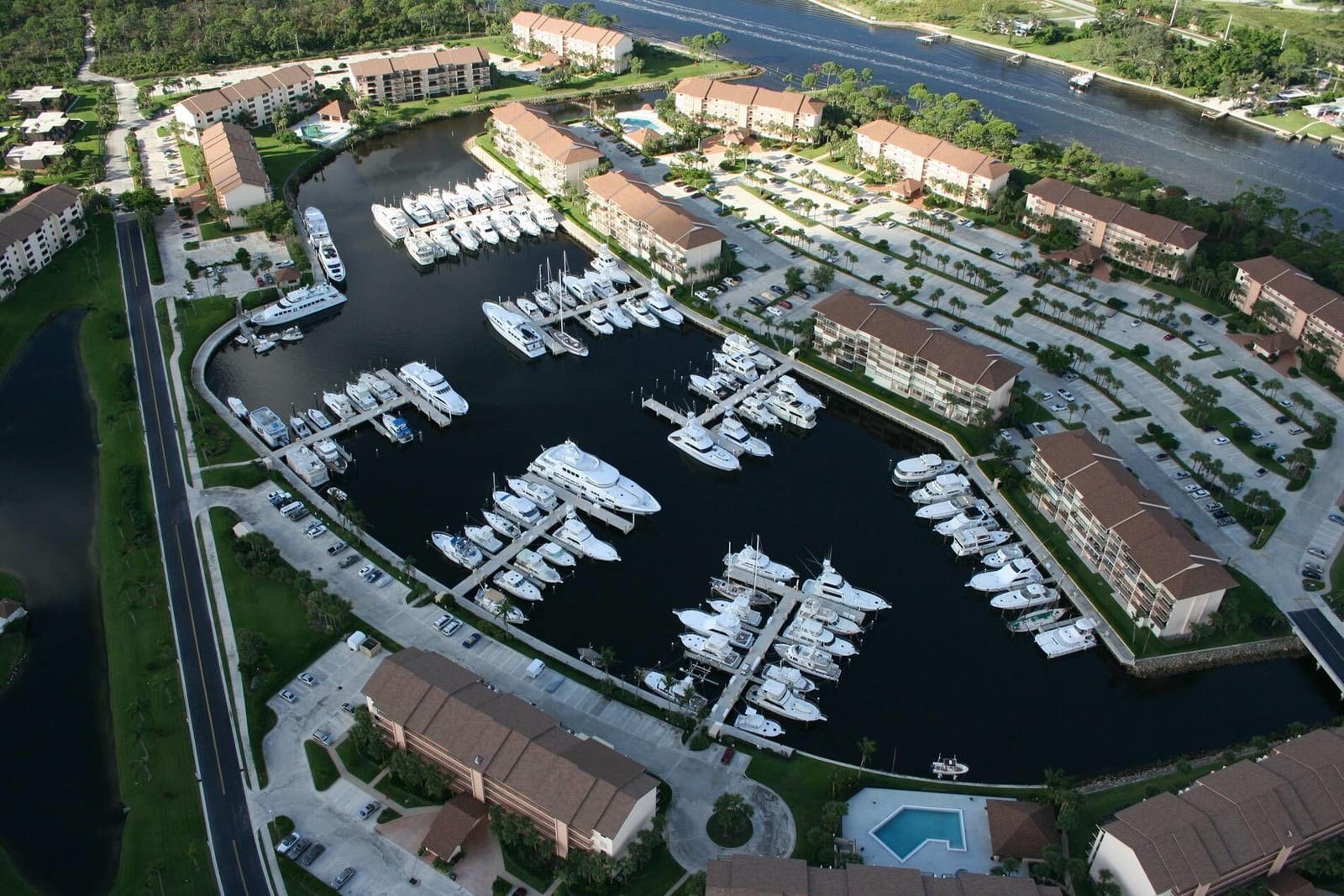 1701 MARINA ISLE Way 103, Jupiter, FL 33477