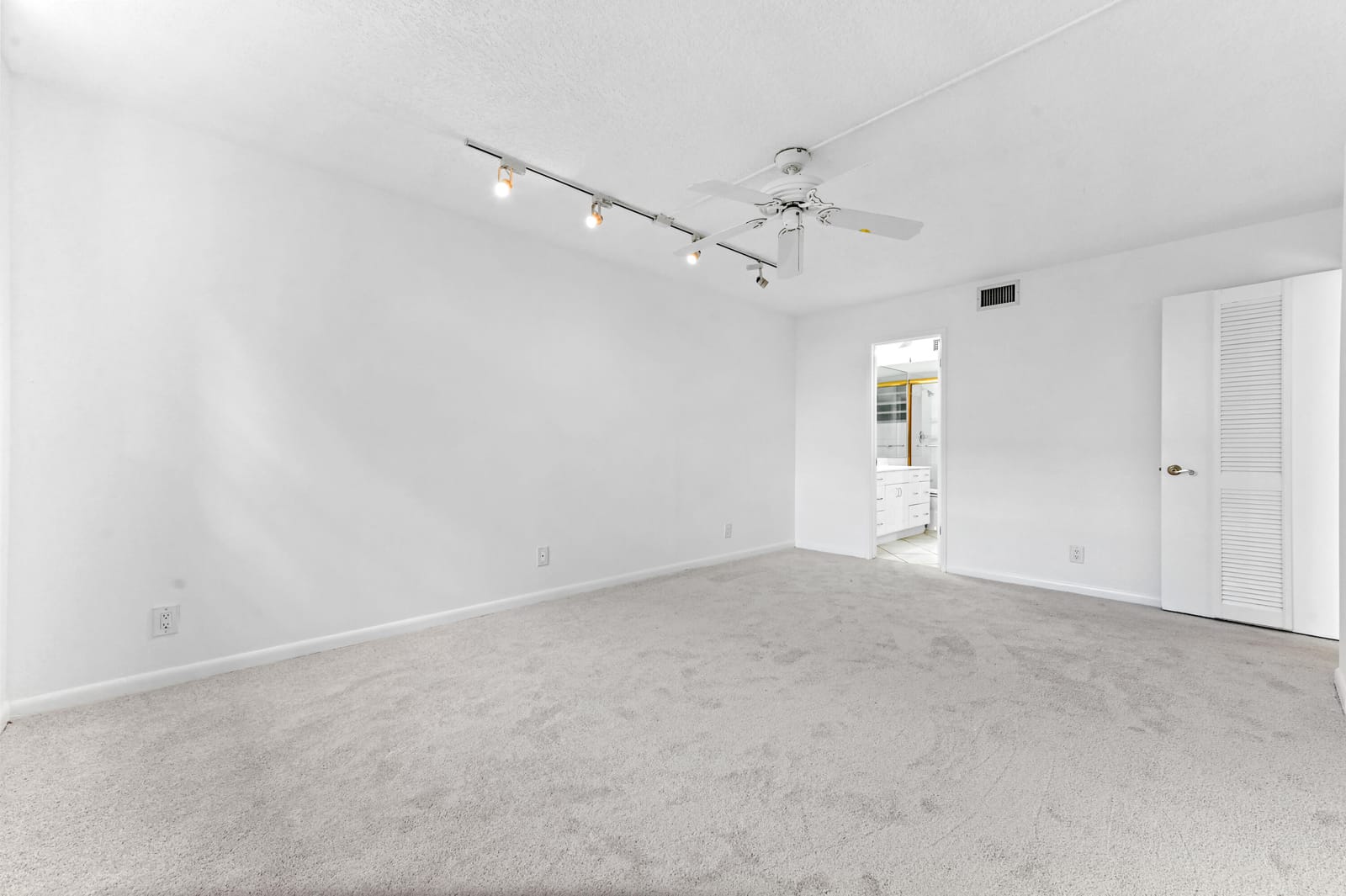 3575 S OCEAN Boulevard 309, South Palm Beach, FL 33480 photo 12