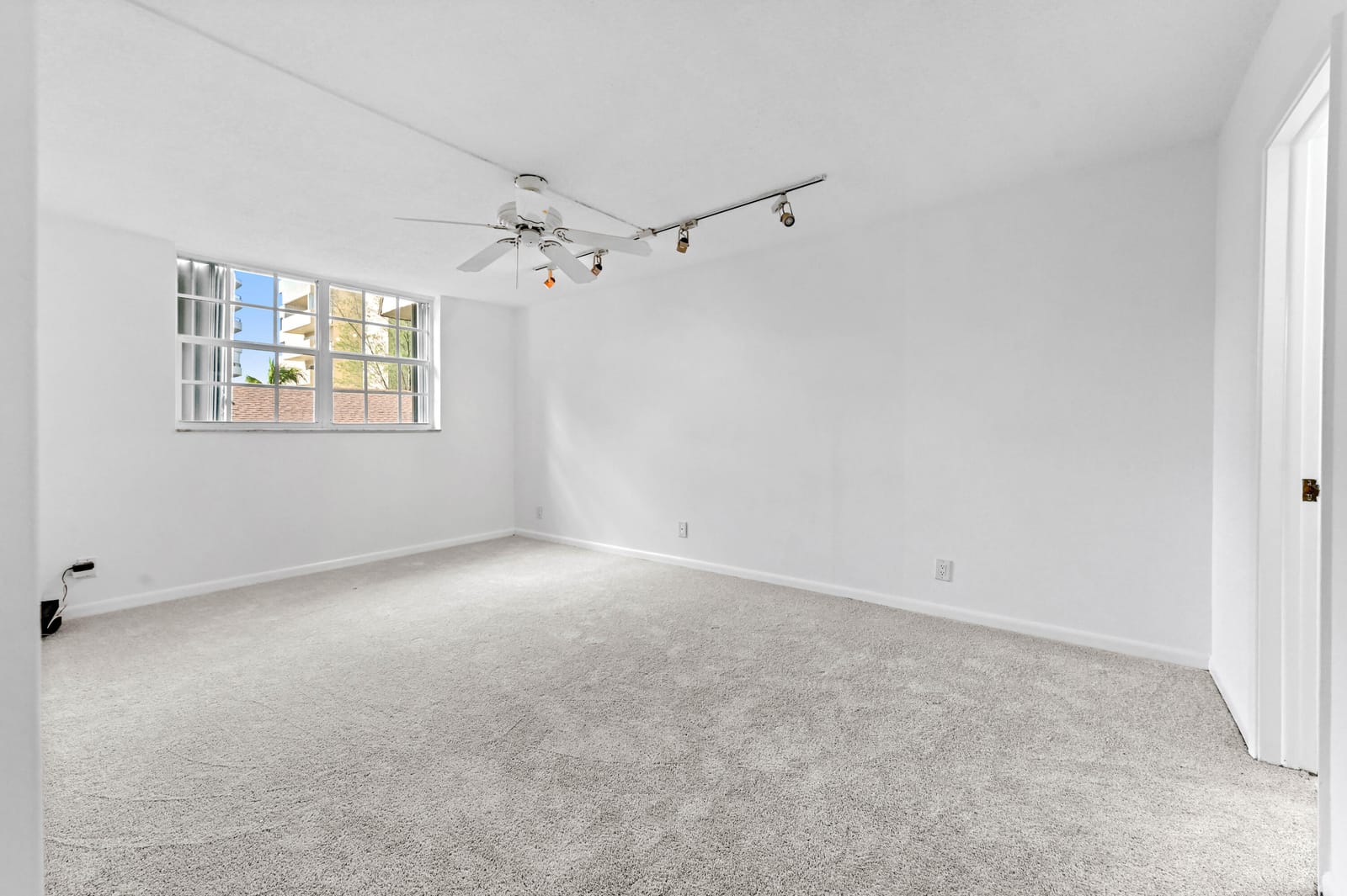 3575 S OCEAN Boulevard 309, South Palm Beach, FL 33480 photo 10
