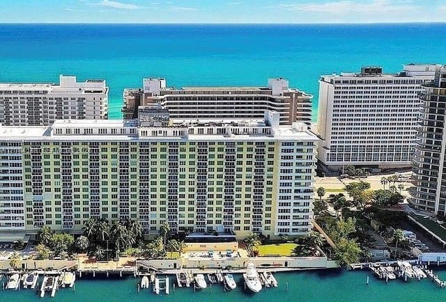 5600 Collins Avenue 14D, Miami Beach, FL 33140