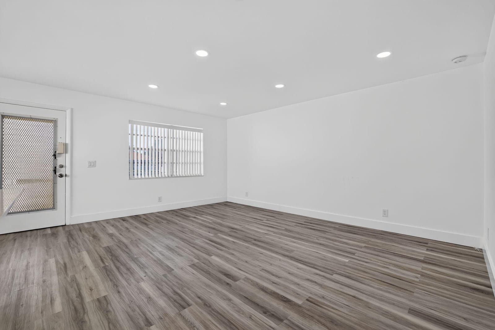 515 Normandy Lane — photo 11