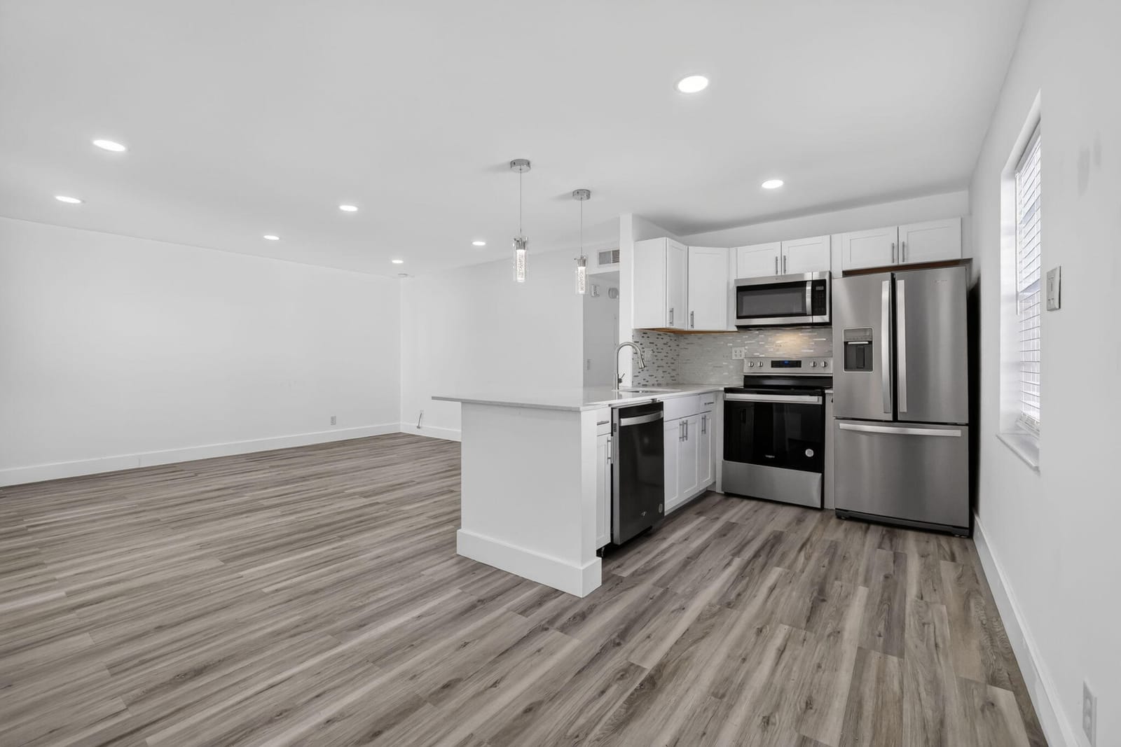 515 Normandy Lane — photo 3