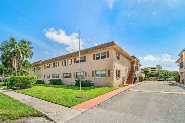 500 SW 2nd Avenue 120, Boca Raton, FL 33432