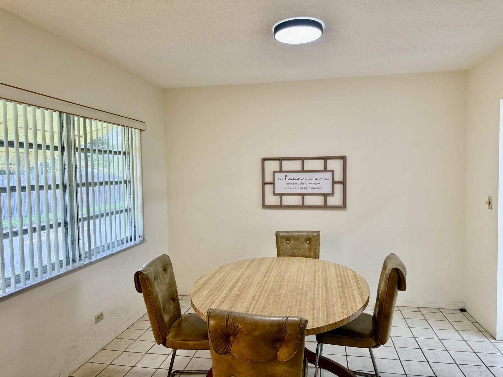 1501 ARTHUR Street 5 — photo 6