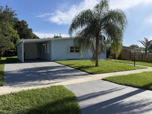 111 SE Castana Court, River Park, Port St. Lucie, FL