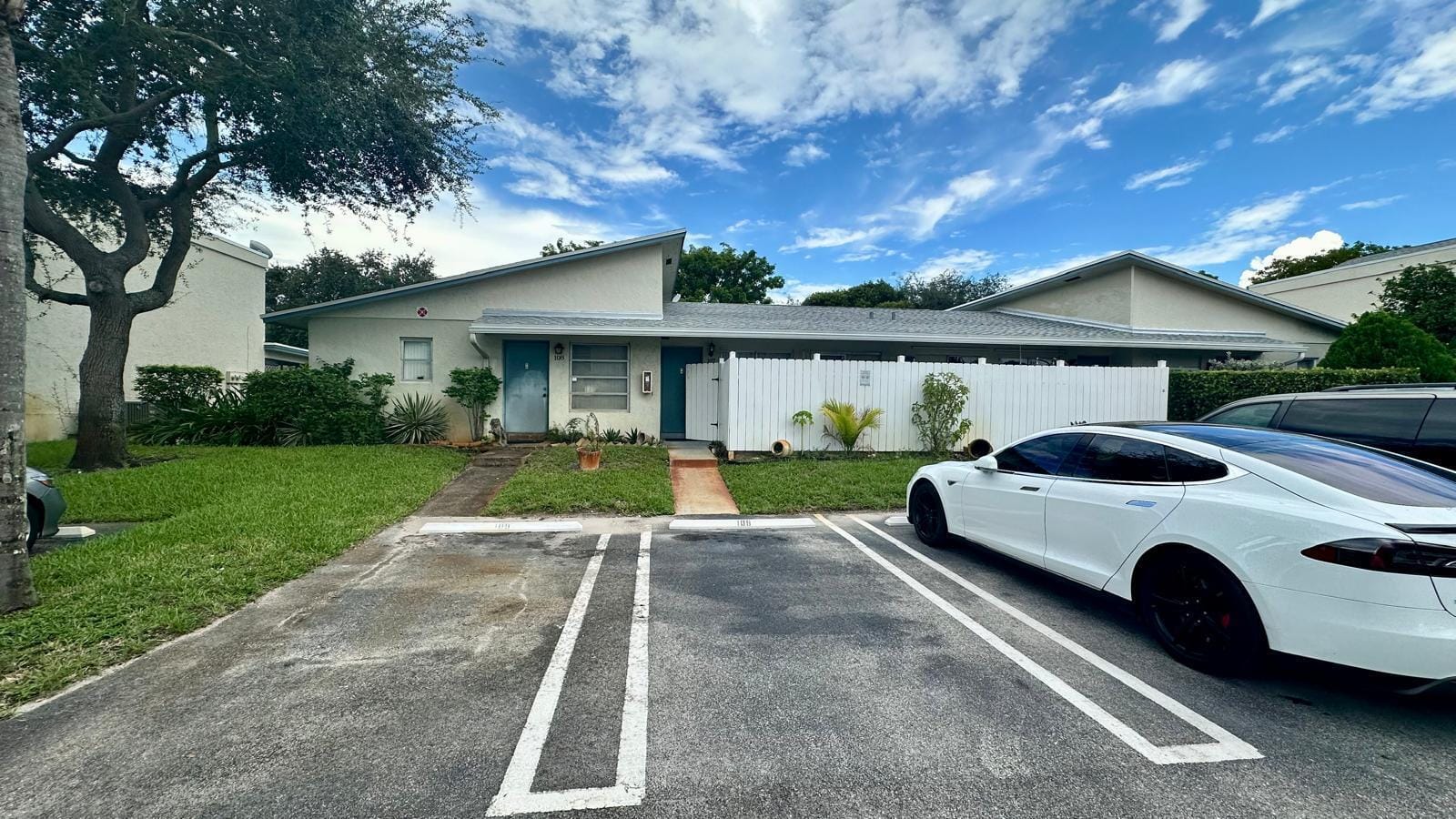 3000 NW 5th Terrace 107 — photo 3