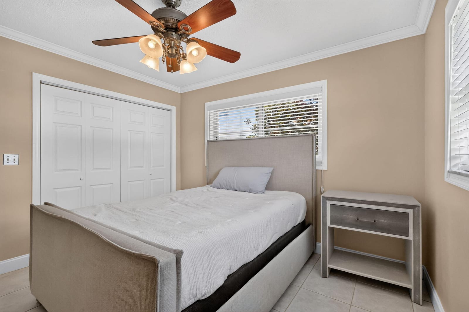 22 ABBEY Lane 101 — photo 6