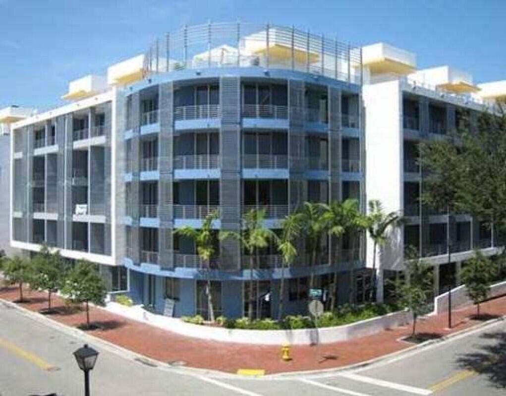 3339 Virginia Street 407, Miami, FL 33133