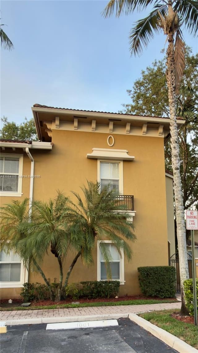 2851 W Prospect Road 1001, Tamarac, FL 33309