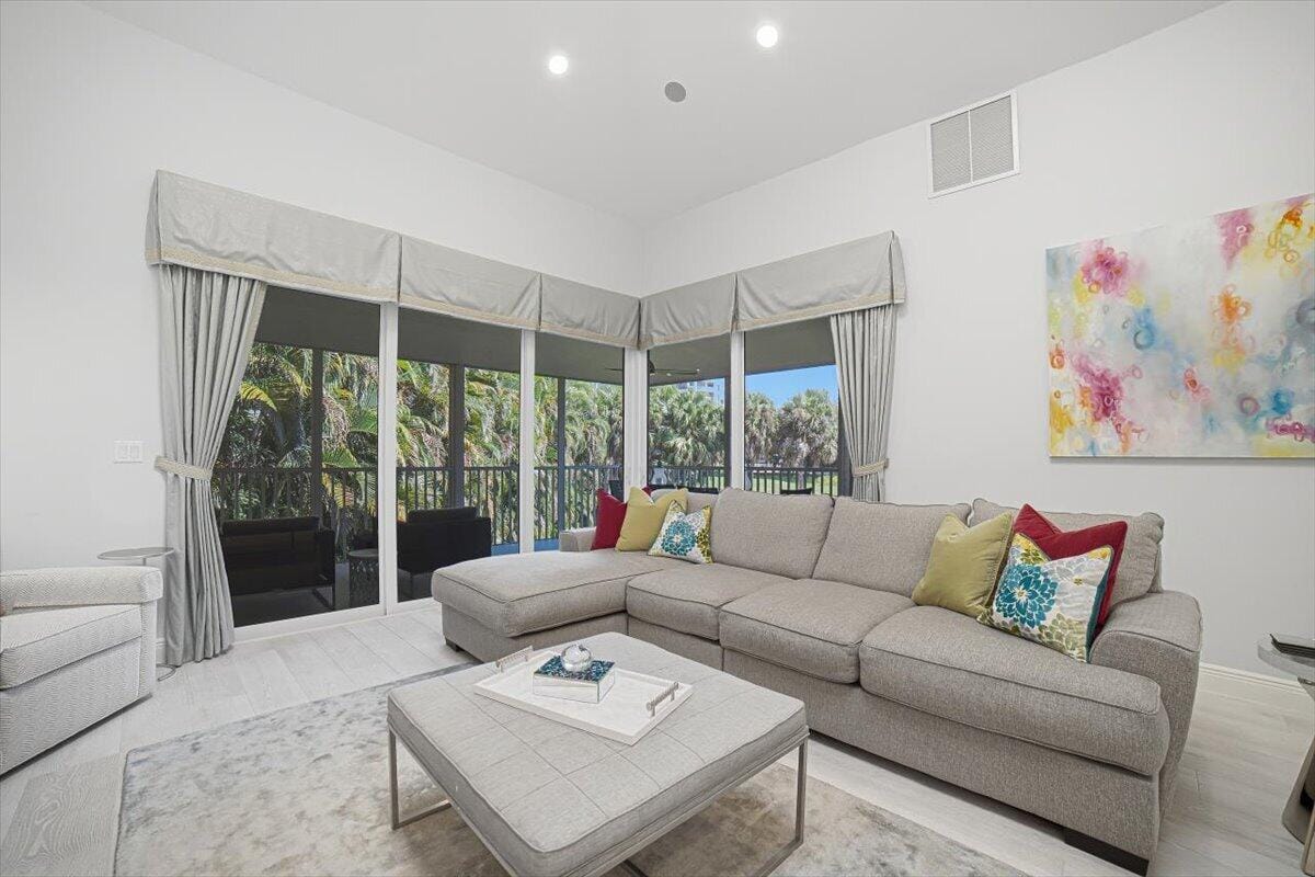 20220 Boca West Drive 403, Boca Raton, FL 33434 photo 13