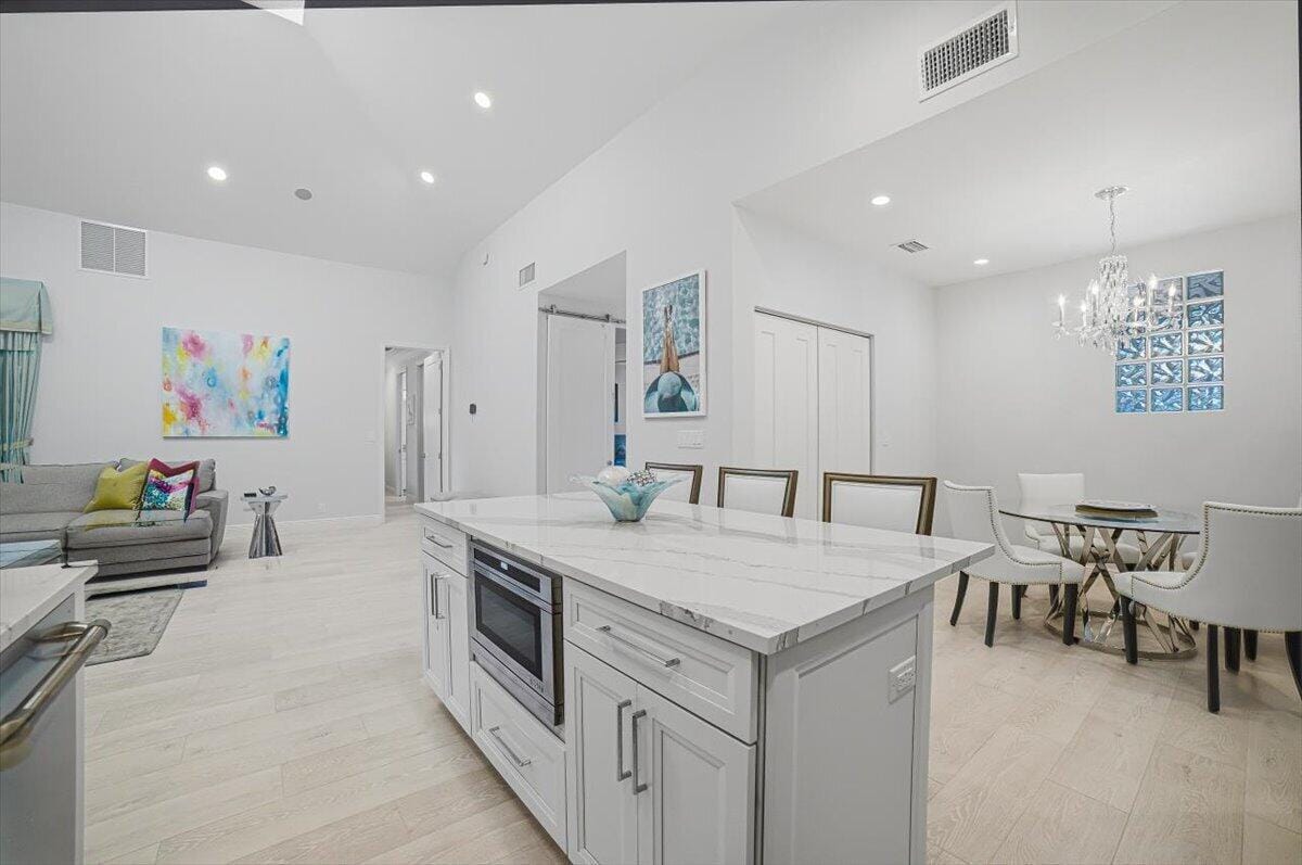 20220 Boca West Drive 403, Boca Raton, FL 33434 photo 9
