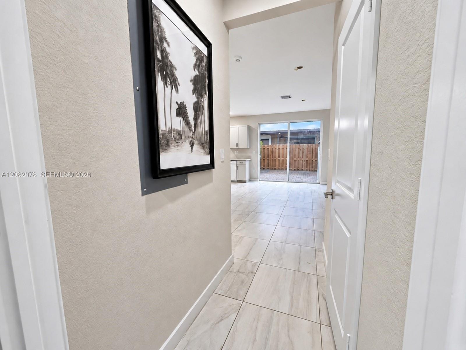 2419 SE 11th Street — photo 3