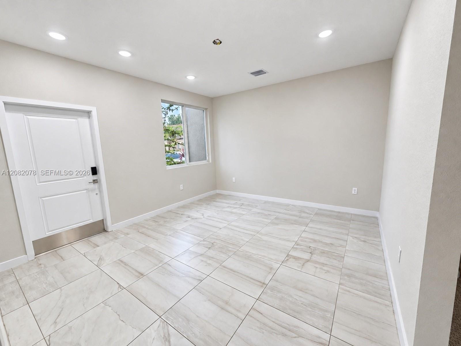 2419 SE 11th Street — photo 6