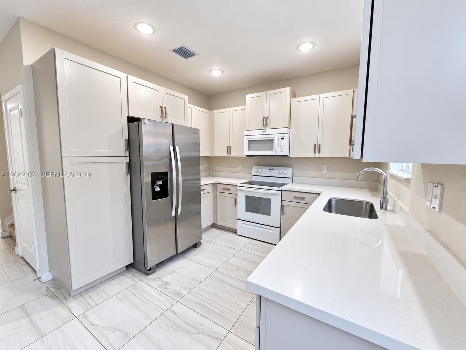 2419 SE 11th Street — photo 8