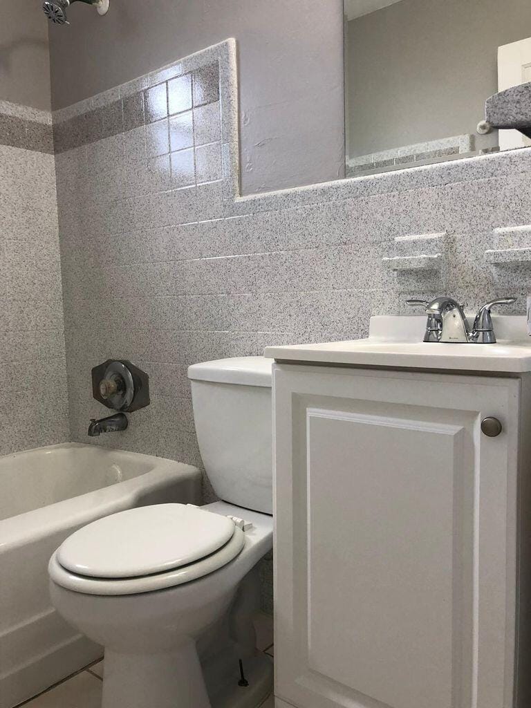 1069 W 30TH Street 6, Riviera Beach, FL 33404 photo 5