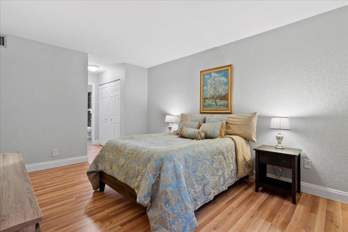 4760 Lucerne Lakes Boulevard W 105, Lake Worth, FL 33467 photo 17