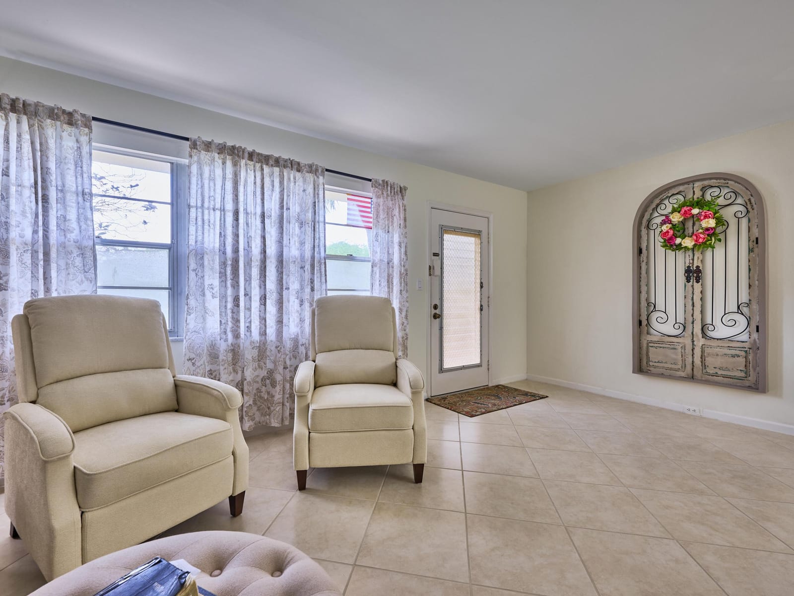 2904 VICTORIA Place H1 — photo 4