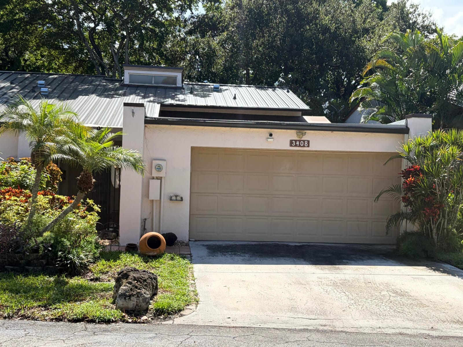 3408 ROSE HILL Way 143, Lauderhill, FL 33319