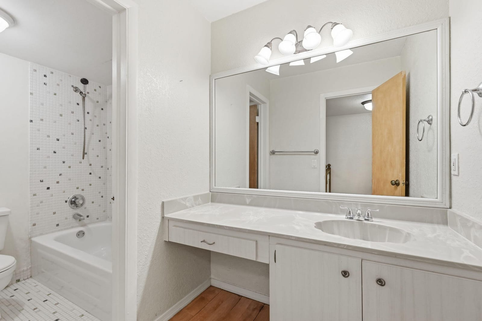 430 COMMODORE Drive 314, Plantation, FL 33325 photo 22